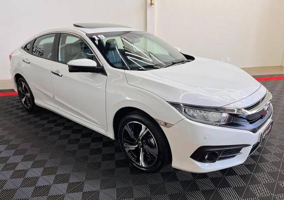 HONDA CIVIC 1.5 16V TURBO GASOLINA TOURING 4P CVT